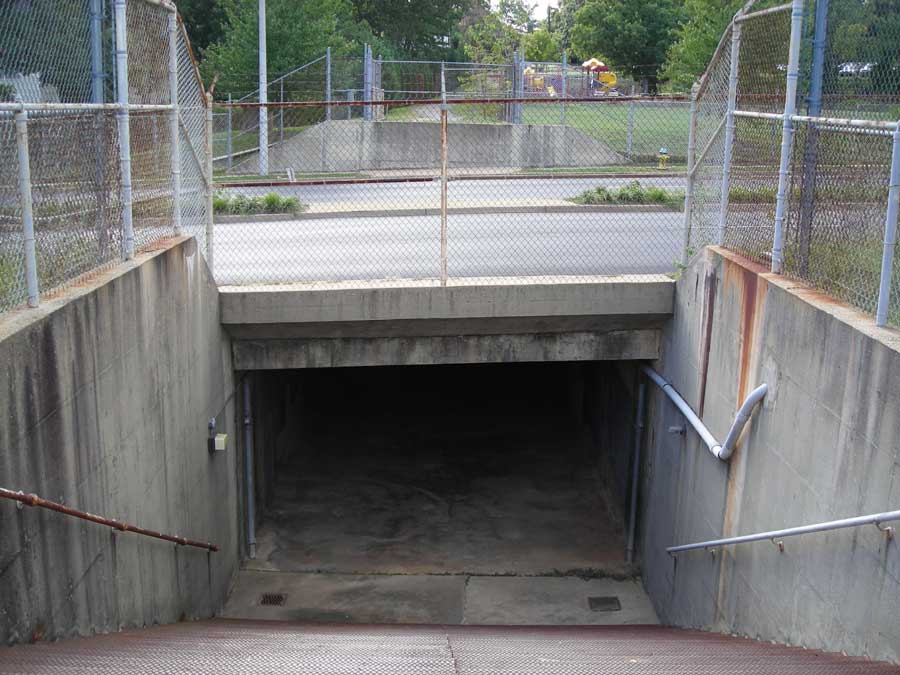 Pedestrian tunnel under George Mason Drive